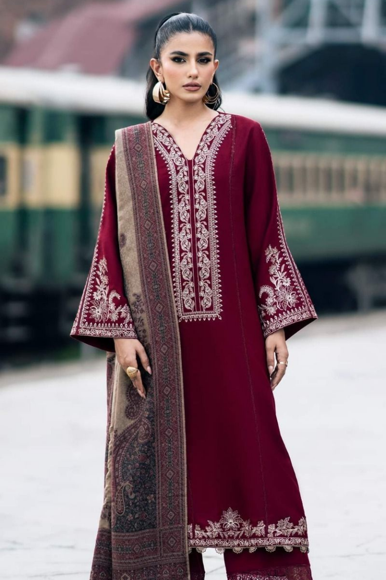Sapphire Maroon Heavy Embroidered Dhanak 3PC Vol'25